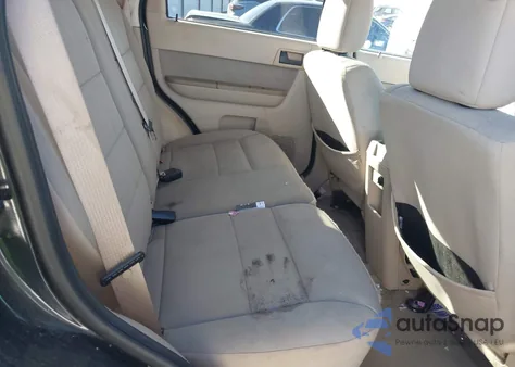 2011 Ford Escape Xlt z USA, uszkodzony, nr VIN 1FMCU0D75BKA57502